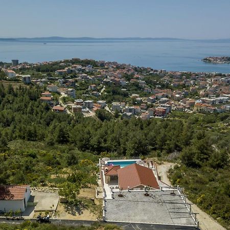 Villa Ancora ポドストラナ エクステリア 写真
