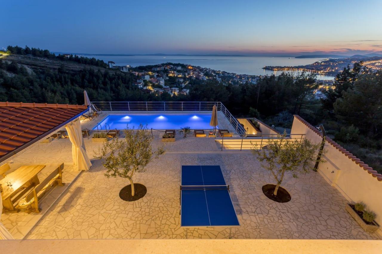 Villa Ancora ポドストラナ エクステリア 写真